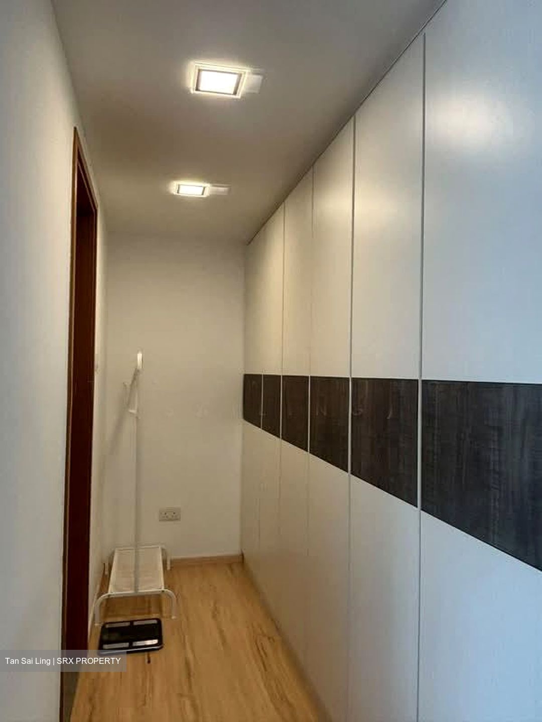 The Silverton (D15), Apartment #595121421